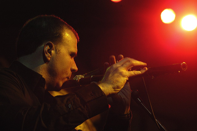0631lunasa.jpg