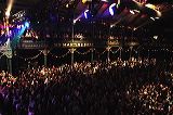2188fruitmarketcrowdlunasa1