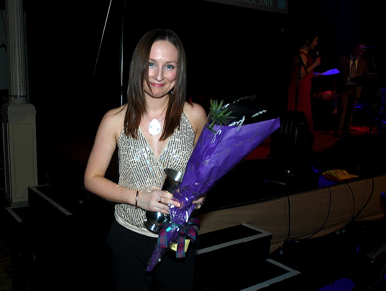 409juliefowlis.jpg