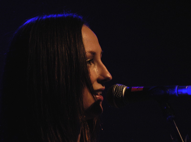 9596juliefowlis.jpg